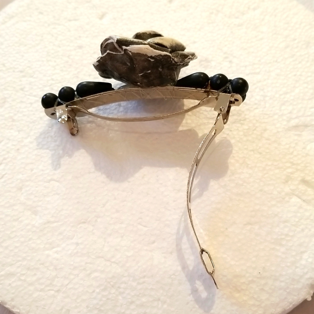Woman's Hair Barrette - Picture 4 of 5